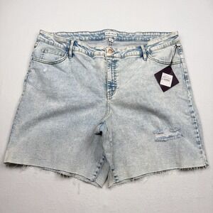 Ava & Viv Women's Denim Shorts Size 24W Light Wash Distressed Raw Hem NWT